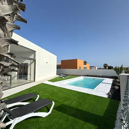 Atlantic Breeze Villa *